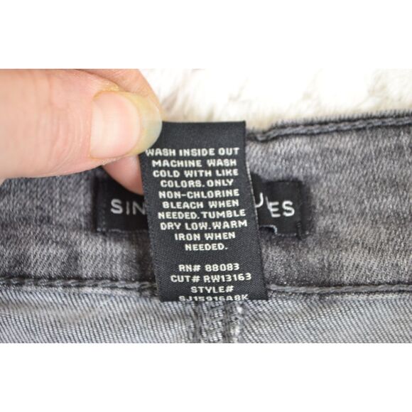 Sincerely Jules Women's 5/27 Black Acid Washed Jean Shorts - Picture 13 of 15